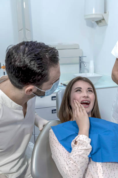 Best Emergency Dental Care for Broken or Chipped Teeth in Lake Magdalene, FL
